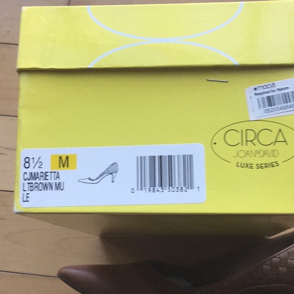 CIRCA Joan  & David Leather  Pumps 8 1/2 - Picture 8 of 8